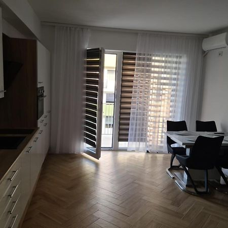 Apartament In Complex Rezidential In Oradea Exterior foto